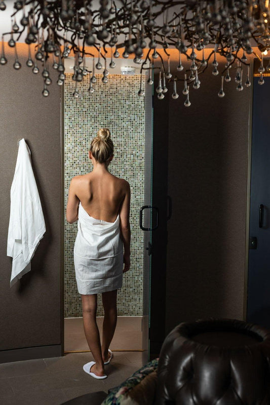 Scrummi Body Towel 140 x 80 cm White - Eco Bath / Gym Towel - 20 st / 100 st Förbrukning Scrummi