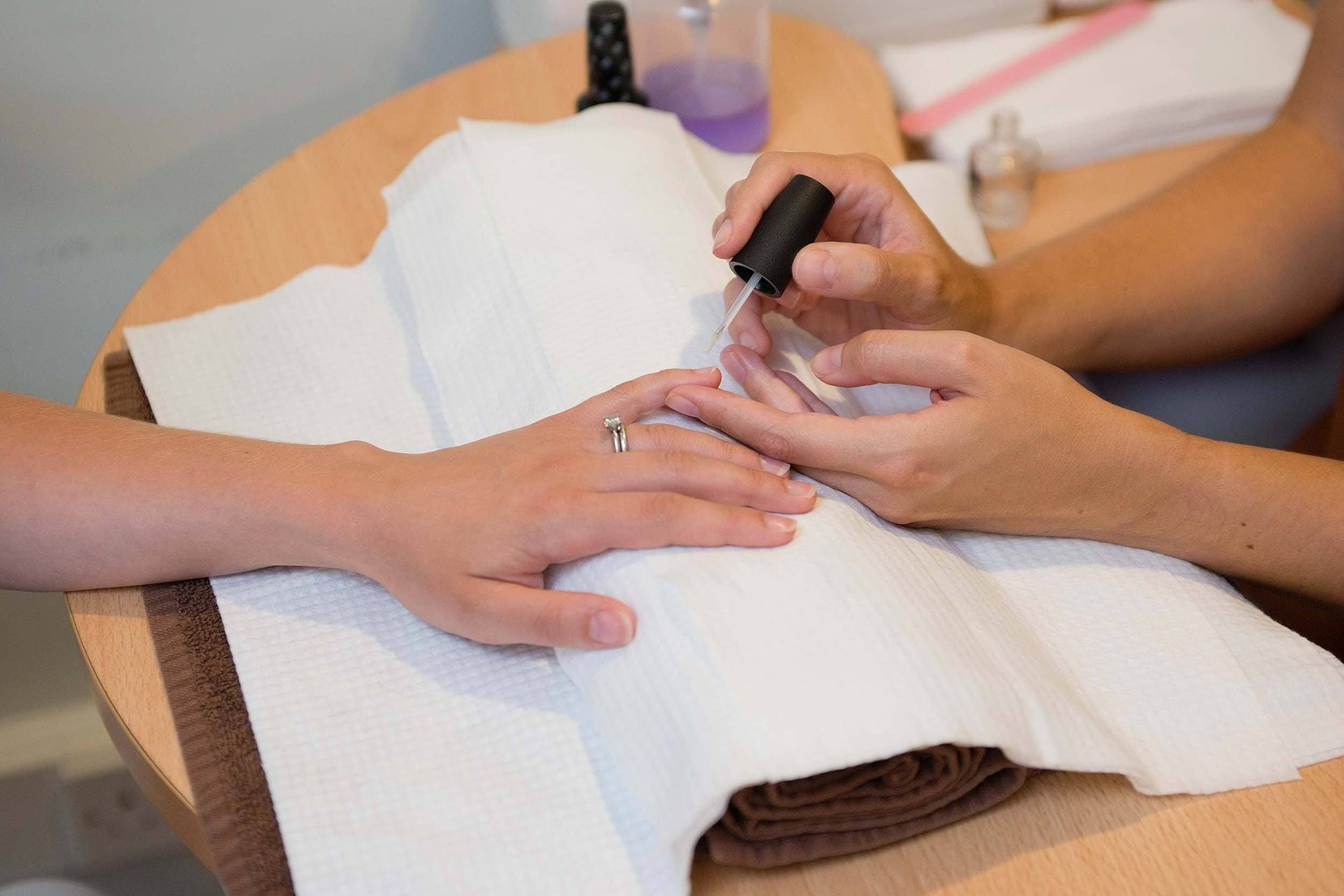 Scrummi Waffle WHITE Medium Towels - 80 x 40 cm - 50st/ 500st - Biologiskt nedbrytbar Förbrukning Scrummi 